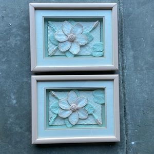 Set of 2 3D pictures in frame